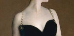 John Singer Sargent, Ritratto di Madame X, dettaglio, 1883-1884